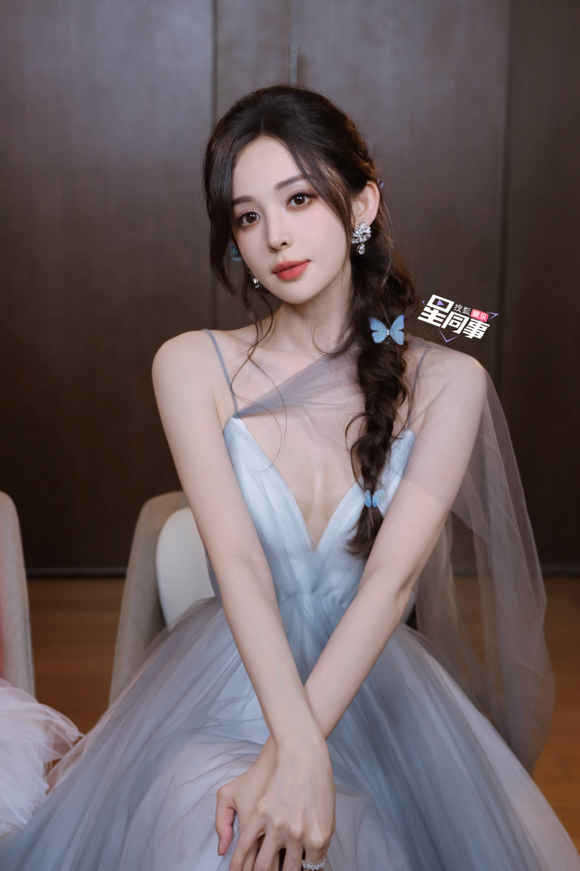 娜扎赵嘉敏爆笑模仿侯明昊抽象表情包 互夸对方角色是颜值天花板__娜扎赵嘉敏爆笑模仿侯明昊抽象表情包 互夸对方角色是颜值天花板