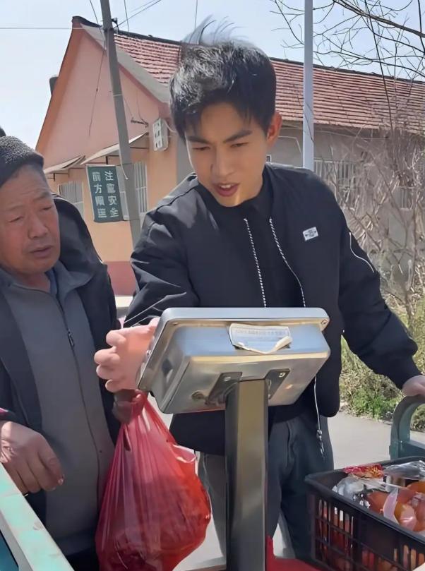 京圈格格亲生父母_京圈格格生父_