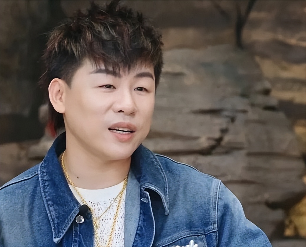 京圈格格亲生父母_京圈格格生父_