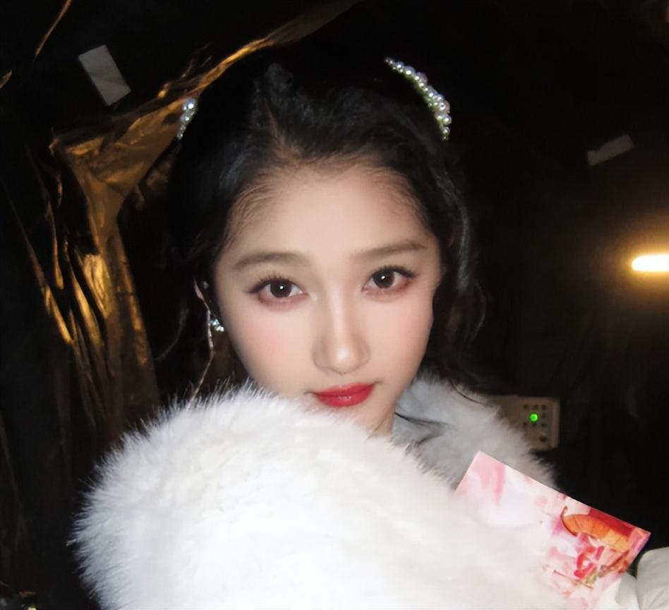 _京圈格格亲生父母_京圈格格生父