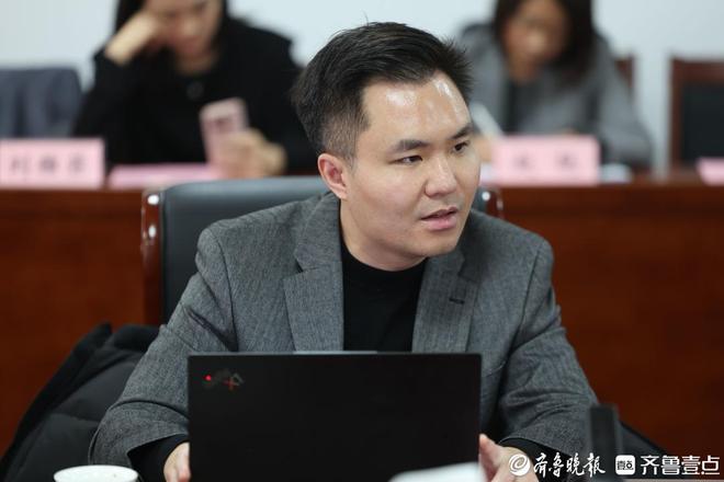 _政府事务总监_优酷全娱乐主持人熹熹