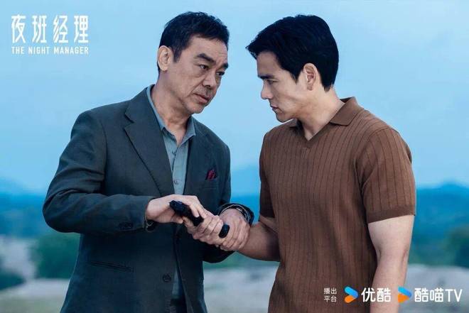 _《夜班经理》华语版杀青，彭于晏刘青云十年后再对决_《夜班经理》华语版杀青，彭于晏刘青云十年后再对决