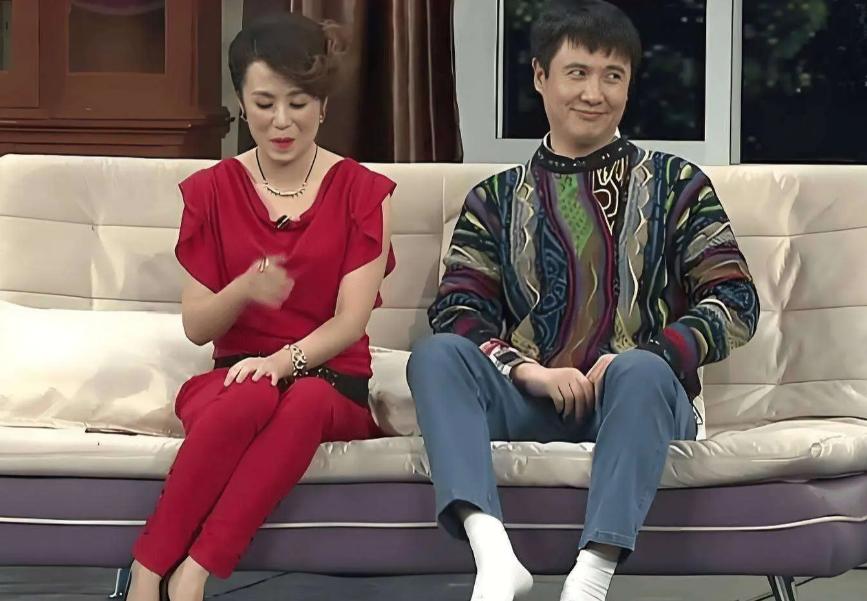 春晚小品讽刺__春晚小品被骂