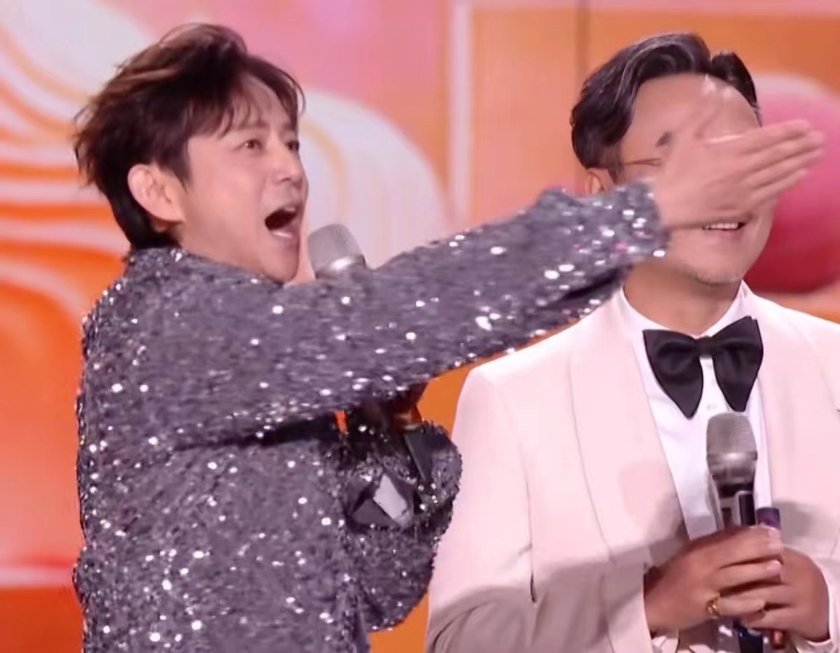 _湖南卫视跨年晚会开场舞是谁_湖南跨年晚会今年