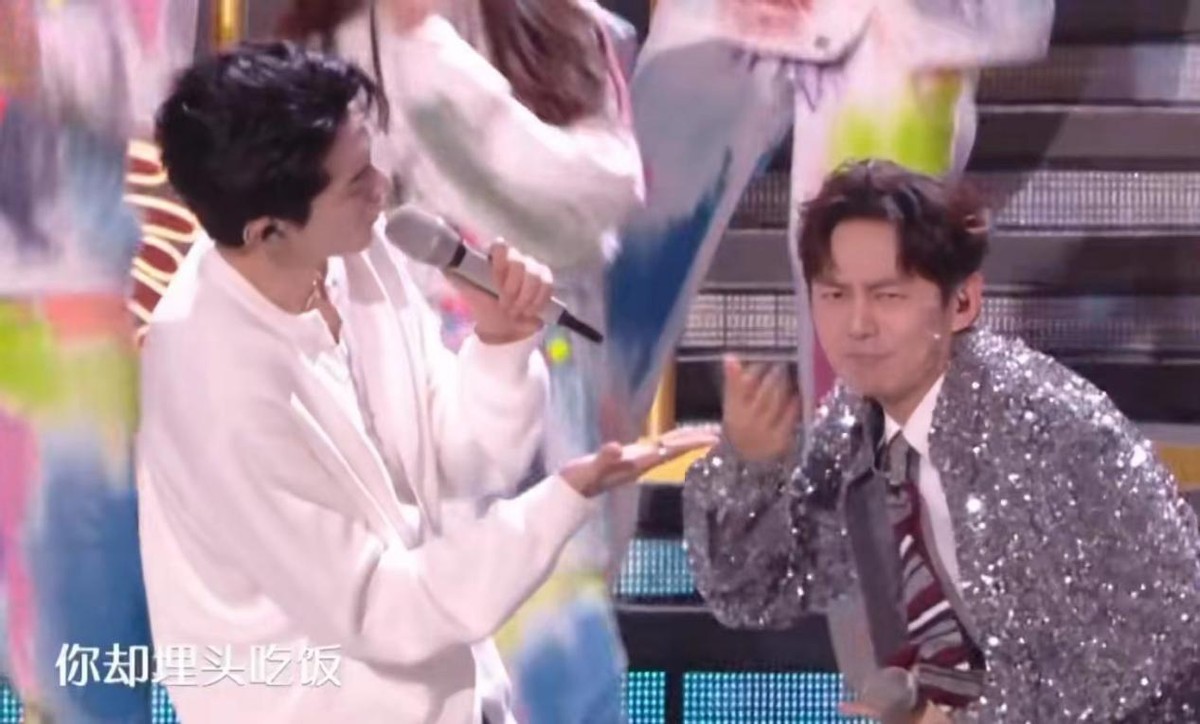 _湖南跨年晚会今年_湖南卫视跨年晚会开场舞是谁