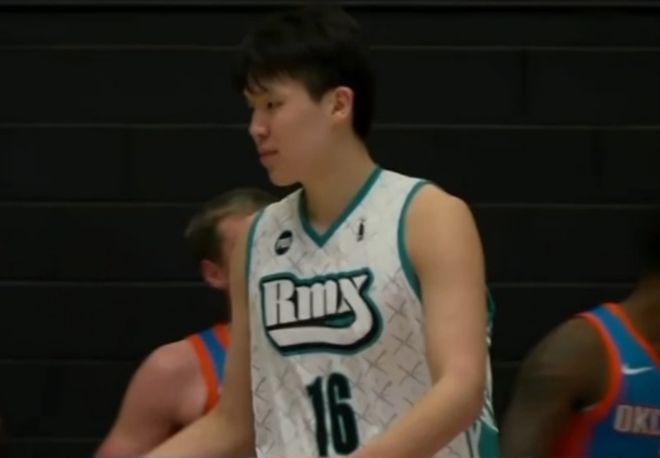 G联赛：杨瀚森14+17+2+2帽创篮板新高 率混音大胜双杀蓝队__G联赛：杨瀚森14+17+2+2帽创篮板新高 率混音大胜双杀蓝队