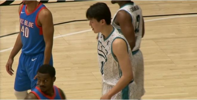 G联赛：杨瀚森14+17+2+2帽创篮板新高 率混音大胜双杀蓝队_G联赛：杨瀚森14+17+2+2帽创篮板新高 率混音大胜双杀蓝队_