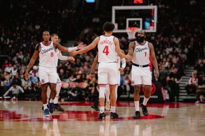 _速效救心丸请备好！哈登变身指挥官，快船加时险胜猛龙_速效救心丸请备好！哈登变身指挥官，快船加时险胜猛龙