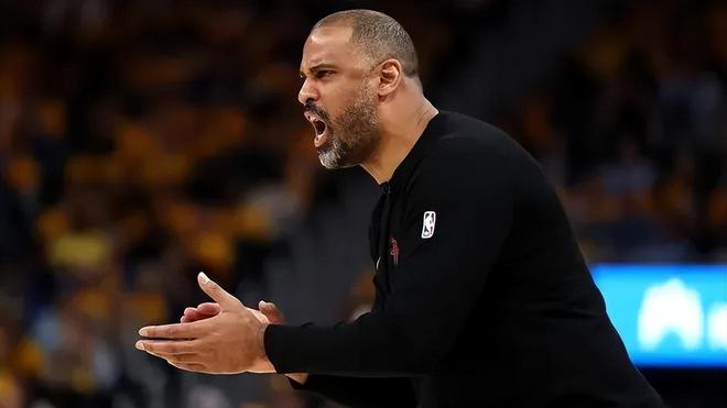 nba逆转_篮球比赛最大逆转比分是多少_