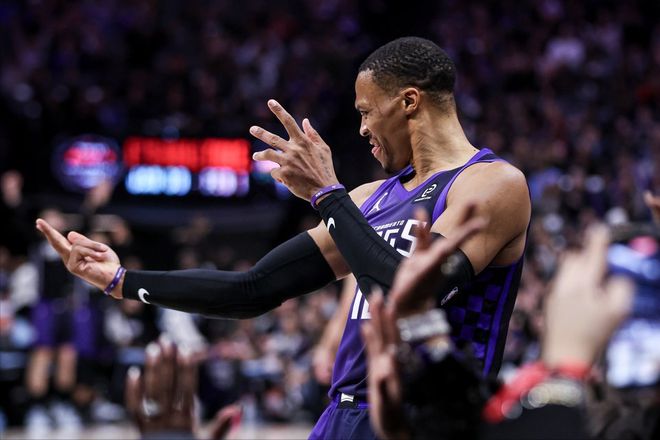 _轰26+6+6三分，威少暴揍老东家！继快船后又一倒数第一4连胜北伐_轰26+6+6三分，威少暴揍老东家！继快船后又一倒数第一4连胜北伐