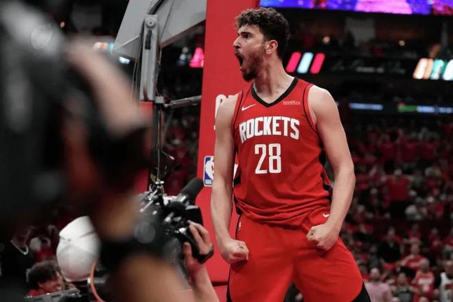 _火箭110-105森林狼1喜3忧！申京展价值，乌度卡+2将隐患太大！_火箭110-105森林狼1喜3忧！申京展价值，乌度卡+2将隐患太大！