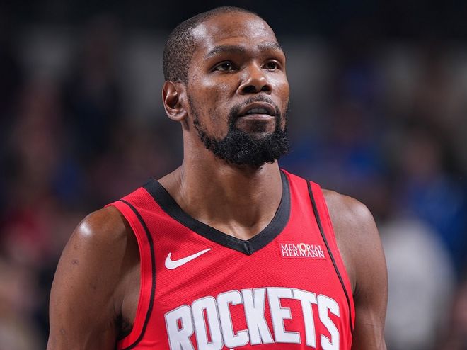 狂轰39分7助6记三分球！杜兰特超越老詹，又将迎来一项神级里程碑__狂轰39分7助6记三分球！杜兰特超越老詹，又将迎来一项神级里程碑