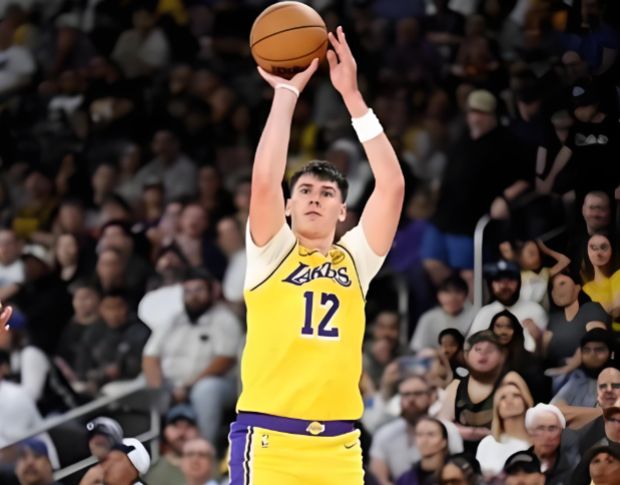 _湖人交易失败_湖人半场领先33分