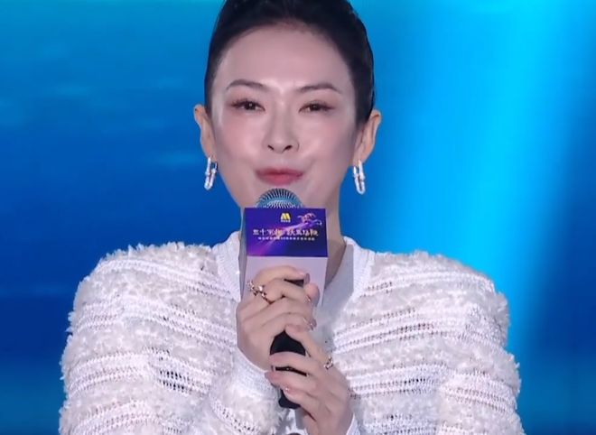 _章子怡老了好多白发_章子怡白吗