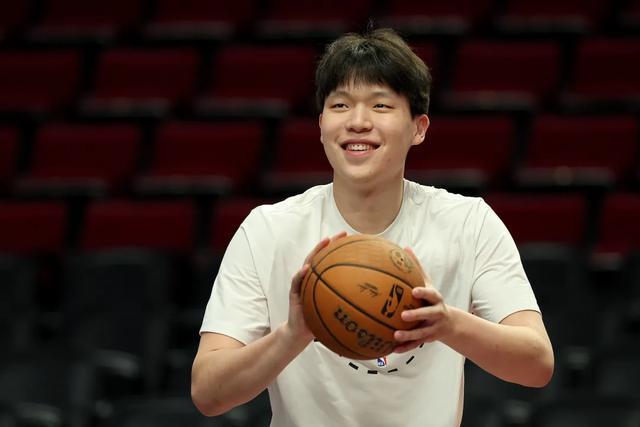 滚爬是什么意思_郭昊文打nba发展联盟视频_
