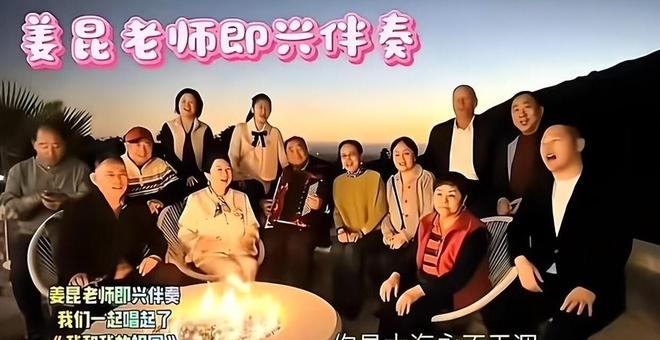 张蕾近况及豪宅曝光_动物园人虎拔河引争议_