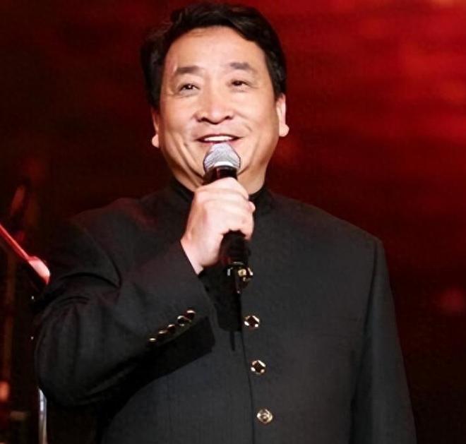 动物园人虎拔河引争议__张蕾近况及豪宅曝光