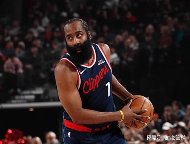 _哈登屠龙自我救赎，关键时刻接管助快船升第十，两边缘小将被激活_哈登屠龙自我救赎，关键时刻接管助快船升第十，两边缘小将被激活