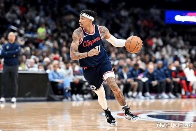 哈登屠龙自我救赎，关键时刻接管助快船升第十，两边缘小将被激活_哈登屠龙自我救赎，关键时刻接管助快船升第十，两边缘小将被激活_