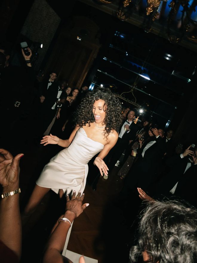 中山土豪婚礼惊呆网友_维秘超模芭芭拉_