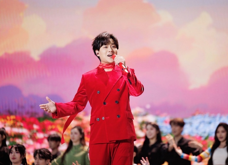 洛琦跨年压轴唱出时代心声“相拥在一起”温暖启程2026_洛琦跨年压轴唱出时代心声“相拥在一起”温暖启程2026_