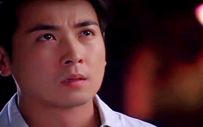 黄慧颐晒结婚证回击保剑锋，业内下场曝猛料，女方曾持刀捅伤男方__黄慧颐晒结婚证回击保剑锋，业内下场曝猛料，女方曾持刀捅伤男方