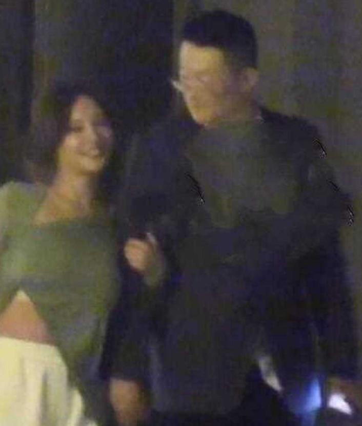 _文章没想到，离婚6年再次官宣喜讯的马伊琍 已成他高不可攀的存在_文章没想到，离婚6年再次官宣喜讯的马伊琍 已成他高不可攀的存在