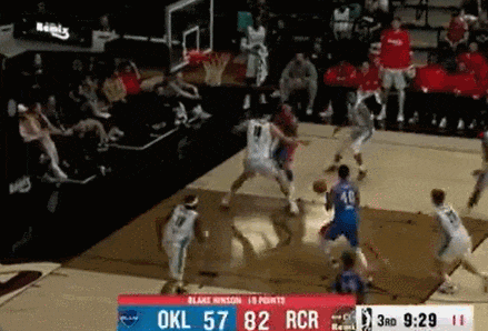 _牛森森医师_14+17！太牛逼了！混音队友点评杨瀚森