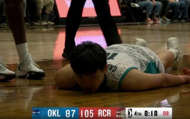 牛森森医师_14+17！太牛逼了！混音队友点评杨瀚森_