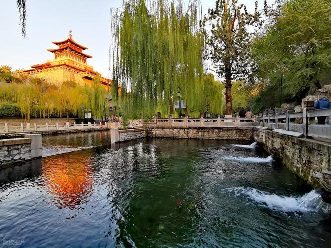 歌曲铁兄弟_铁兄弟钢雕_