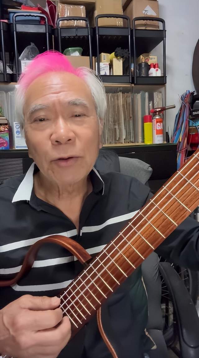 75岁港星哭谈被小36岁女友抛弃，承认是第三者，拒向女方老公道歉_75岁港星哭谈被小36岁女友抛弃，承认是第三者，拒向女方老公道歉_