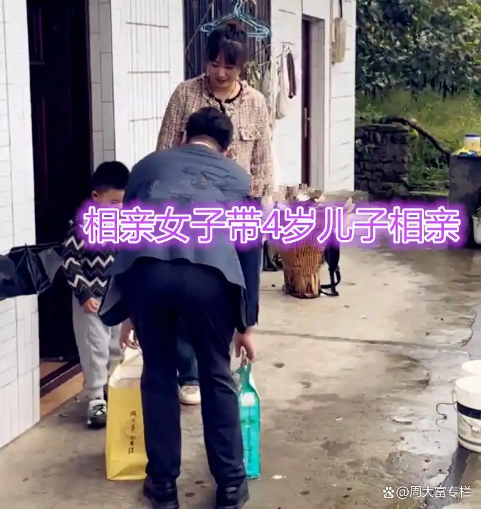 _小伙救人耽误相亲_小伙相亲路上救落水美女