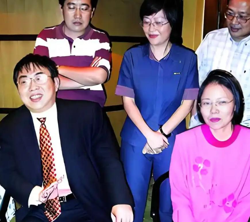 王静和聂卫平的婚史_王静聂卫平的勇敢表白让我震撼_