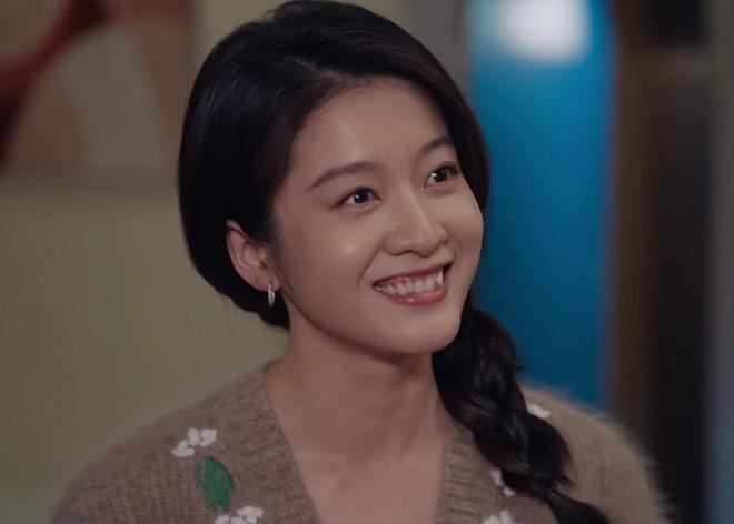 开播首日,收视轻松破1,央视再现“王炸”,短短4集看不过瘾__开播首日,收视轻松破1,央视再现“王炸”,短短4集看不过瘾