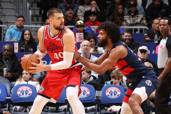 哈登巅峰之战__哈登巅峰期能到几年