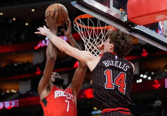 正负值+14！请重用雨姐，杜兰特赛后发出请求，乌度卡也把话挑明__正负值+14！请重用雨姐，杜兰特赛后发出请求，乌度卡也把话挑明