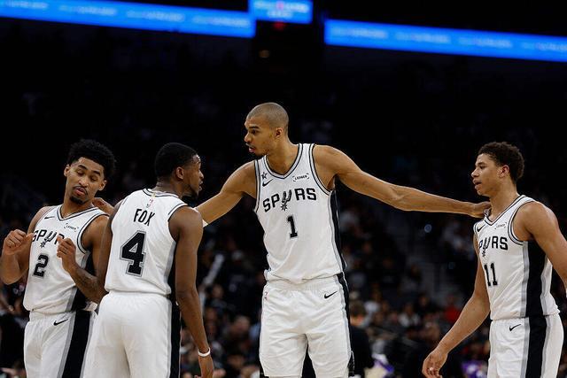 他们来到！他们看见！他们征服！全明星首发自有成为首发的原因_他们来到！他们看见！他们征服！全明星首发自有成为首发的原因_