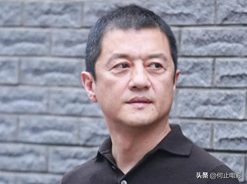 _欠水电费退租半年房东才发现_店铺欠房租房东有权锁门吗