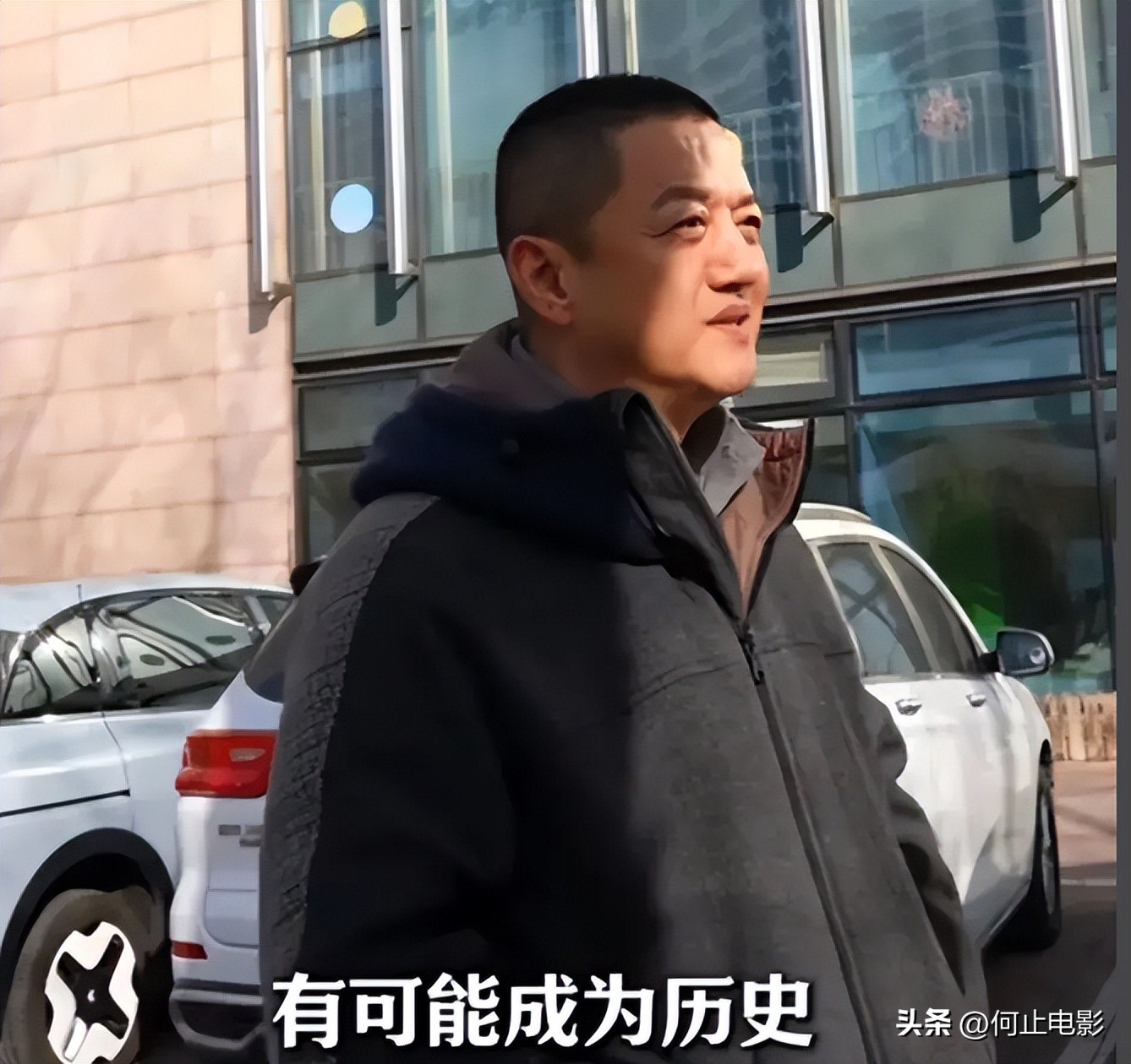 欠水电费退租半年房东才发现_店铺欠房租房东有权锁门吗_