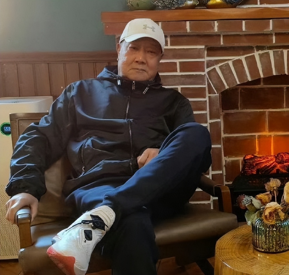 _原黑豹乐队主唱_现任黑豹乐队