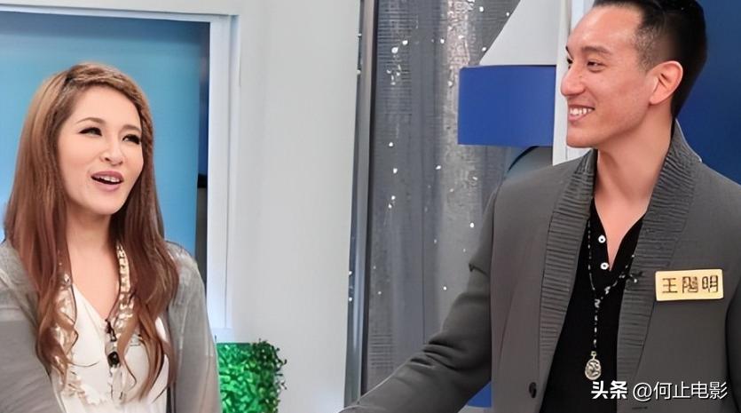 前男友二胎她依旧单身！46岁的萧亚轩，终为荒唐买单_前男友二胎她依旧单身！46岁的萧亚轩，终为荒唐买单_