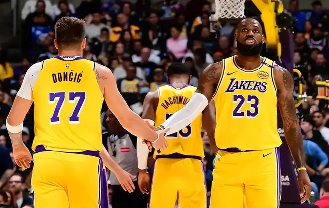 老詹湖人壁纸__老詹的湖人