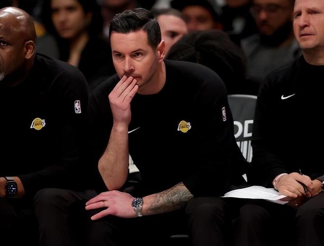 老詹湖人壁纸__老詹的湖人