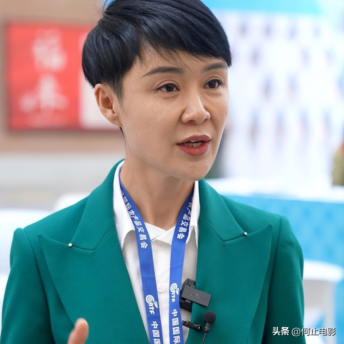 2个月宝宝头头总是仰_九年级常考作文素材_