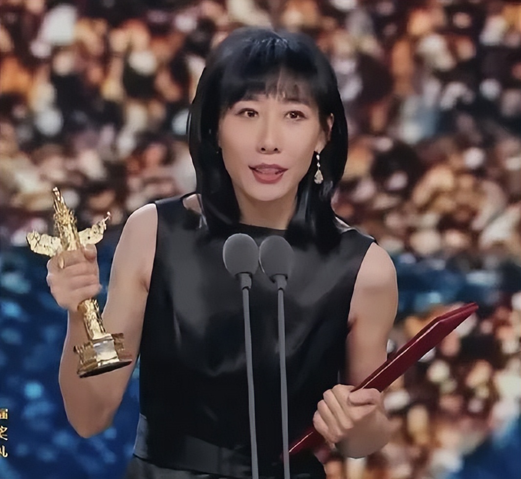 “一尿成名”的任素汐,婚内出轨知三当三,为何能受到万人追捧?_“一尿成名”的任素汐,婚内出轨知三当三,为何能受到万人追捧?_