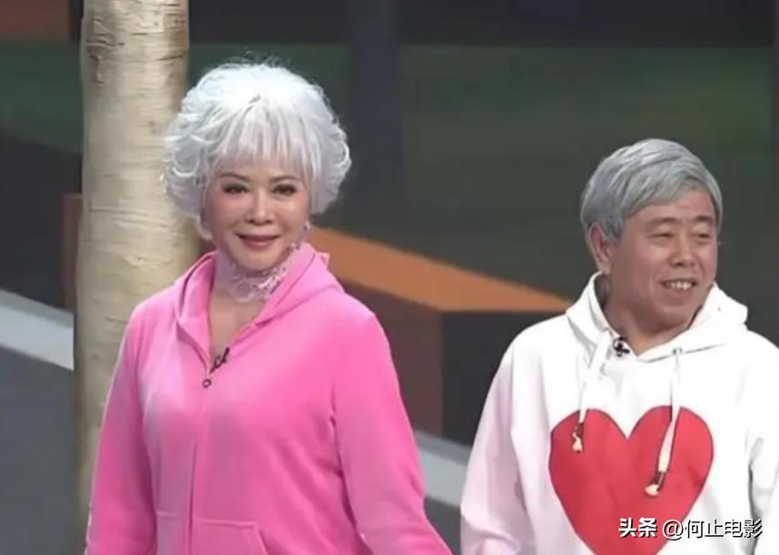 春晚蔡明潘长江__2019春晚潘长江蔡明小品