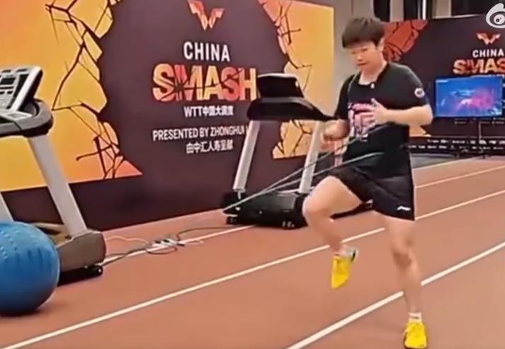 秦志戬1喜2忧！3大领军者低迷，19岁小将或弯道超车，孙颖莎刻苦__秦志戬1喜2忧！3大领军者低迷，19岁小将或弯道超车，孙颖莎刻苦