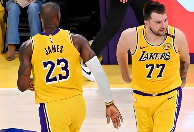 21年神迹终结!詹皇还是退了!时代真的换了!_21年神迹终结!詹皇还是退了!时代真的换了!_