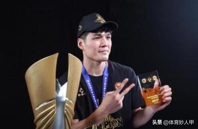 CBA名记:广东队350 万年薪签陈国豪+送王少杰+高额转会费 值得吗?_CBA名记:广东队350 万年薪签陈国豪+送王少杰+高额转会费 值得吗?_