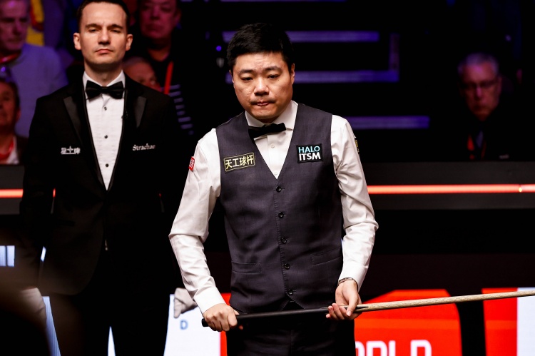 首爆大冷头号种子一轮游,吴宜泽夺生涯大师赛首胜晋级8强附赛程__首爆大冷头号种子一轮游,吴宜泽夺生涯大师赛首胜晋级8强附赛程